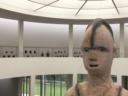 NeueSlg_Afrikan_Keramik_Rotunde_Foto_Schnuppe_von_Gwinner