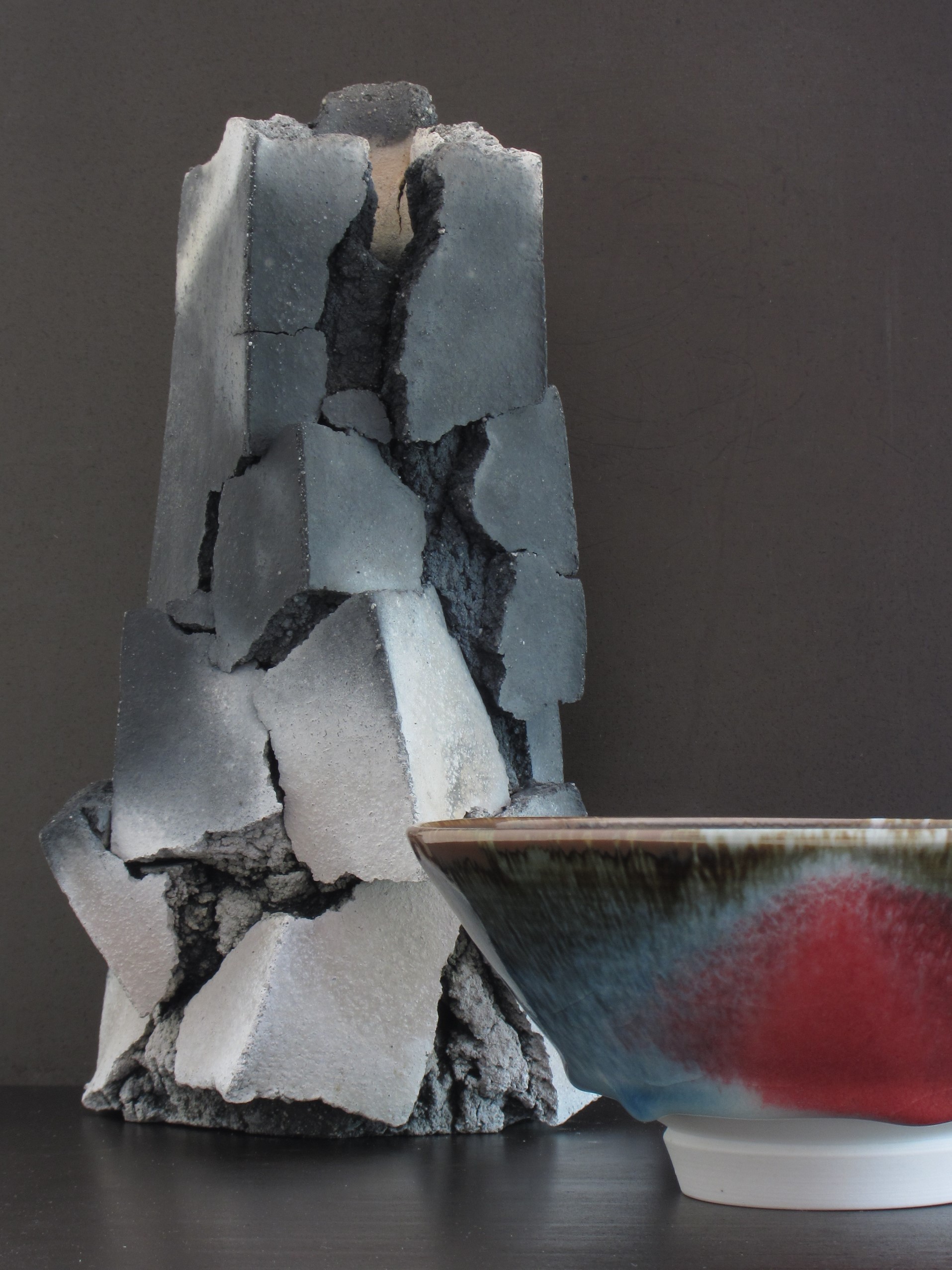 Jochen_Rüth_4_Skulpturale Vase und Porzellanschale