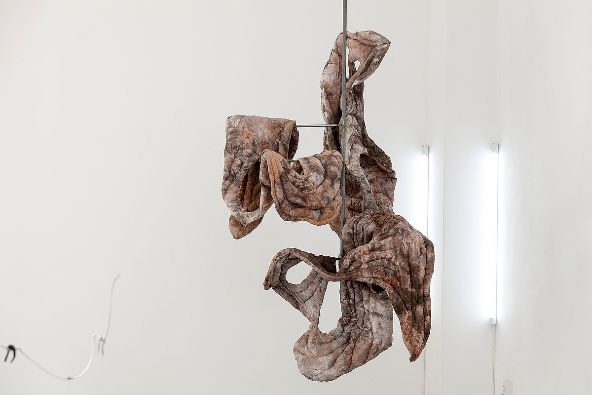 csm_BURG_InsideOut_KatharinaGahlert_BodyOfLand_Foto_StephanHelmutBeier_0bbc3346a2