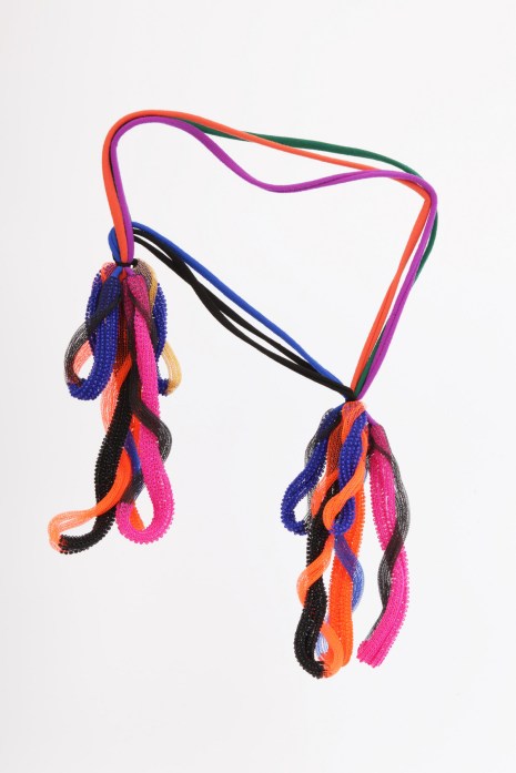 csm_Knitted_Jewelery_project_CECILE_FEILCHENFELDT_Foto_Aurelie_Cenno__3-min_c4e3c22002