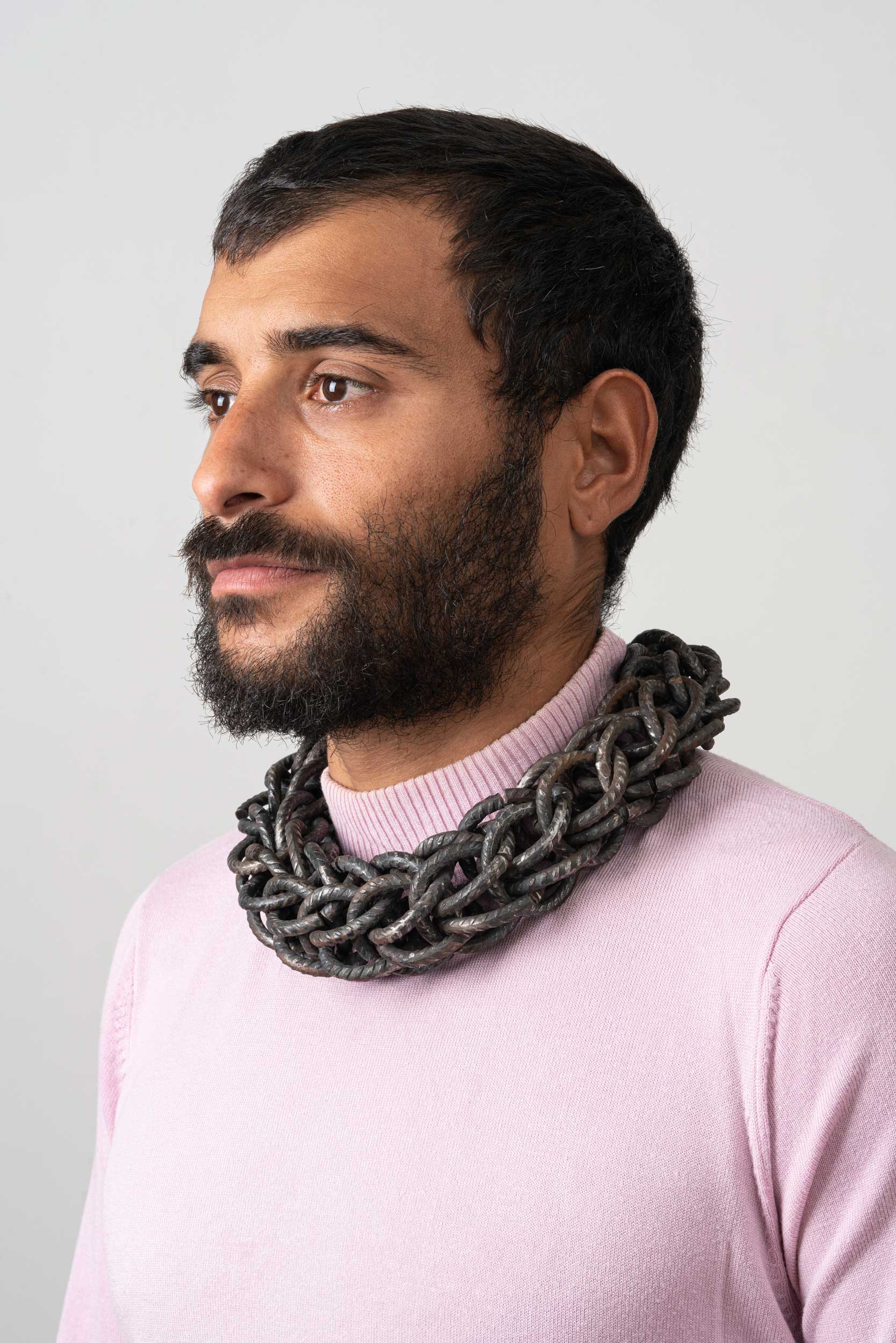 Ido-Berenstain-Kette2021Fotografin--Liat-Elbling