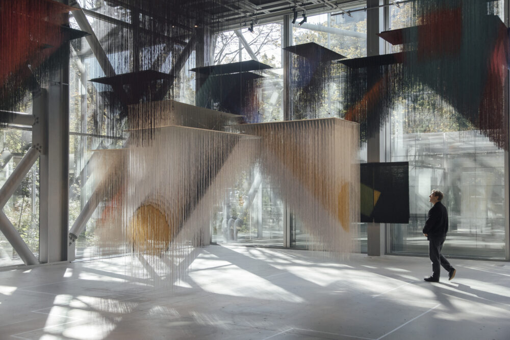 Ausstellungsansicht © Olga de Amarla. Courtesy Lisson Gallery | Foto © Cyril Marcilhacy